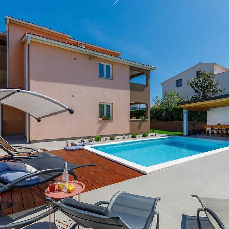 Holiday Home House Eric&Paolo By Interhome Pola Esterno foto