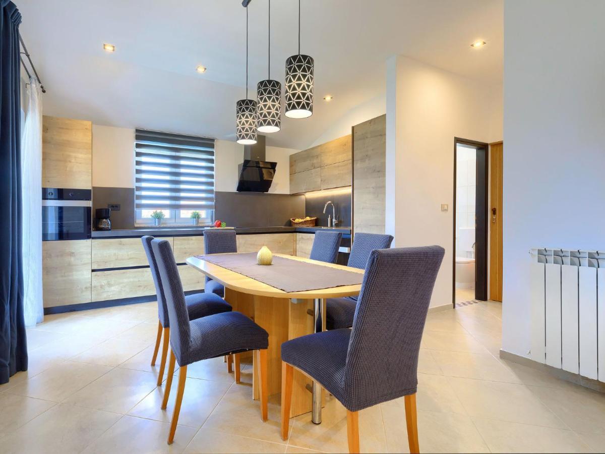 Holiday Home House Eric&Paolo By Interhome Pola Esterno foto