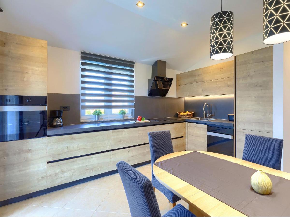Holiday Home House Eric&Paolo By Interhome Pola Esterno foto