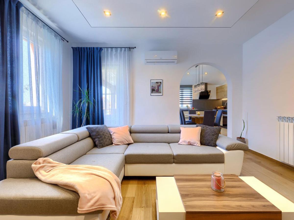 Holiday Home House Eric&Paolo By Interhome Pola Esterno foto