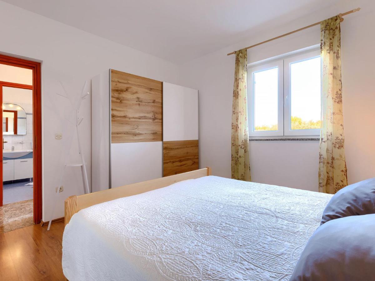 Holiday Home House Eric&Paolo By Interhome Pola Esterno foto