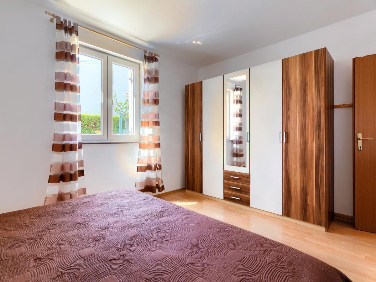 Holiday Home House Eric&Paolo By Interhome Pola Esterno foto