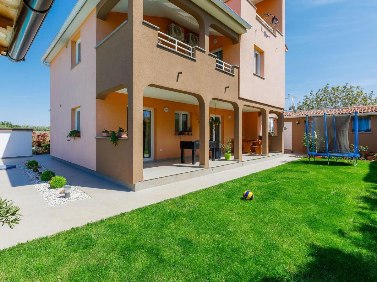 Holiday Home House Eric&Paolo By Interhome Pola Esterno foto