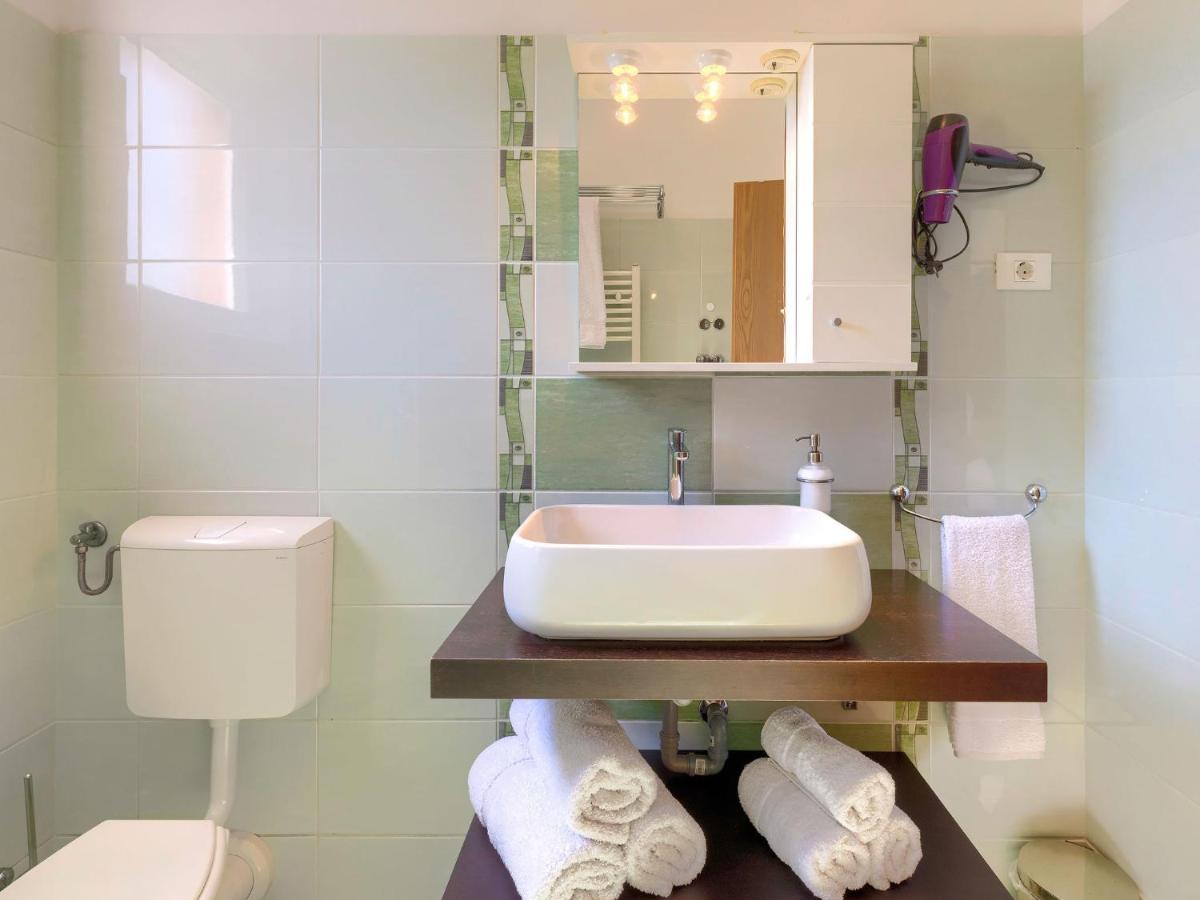 Holiday Home House Eric&Paolo By Interhome Pola Esterno foto